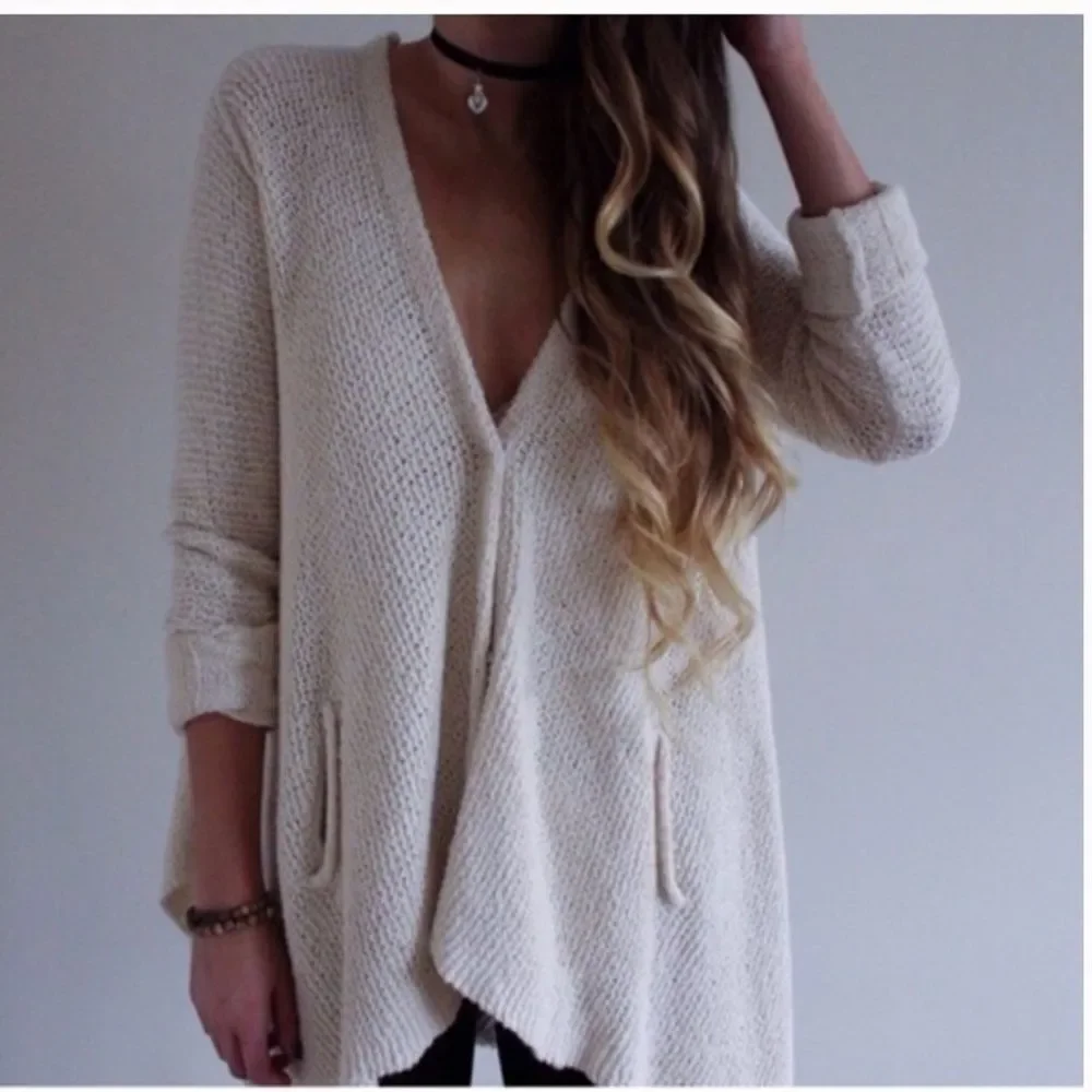 Free People Shark Hem Cardigan Size XS Cream Cotton blend Seen on Taylor Swift